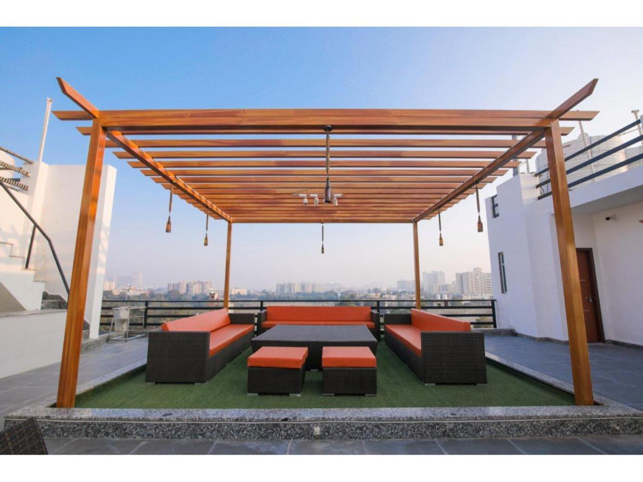 Bed and Breakfast Kusum House Greater Noida Exterior foto