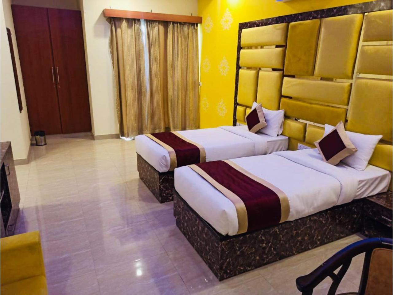 Bed and Breakfast Kusum House Greater Noida Exterior foto